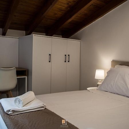 Uni Island - Old Town Suites Ираклио Екстериор снимка